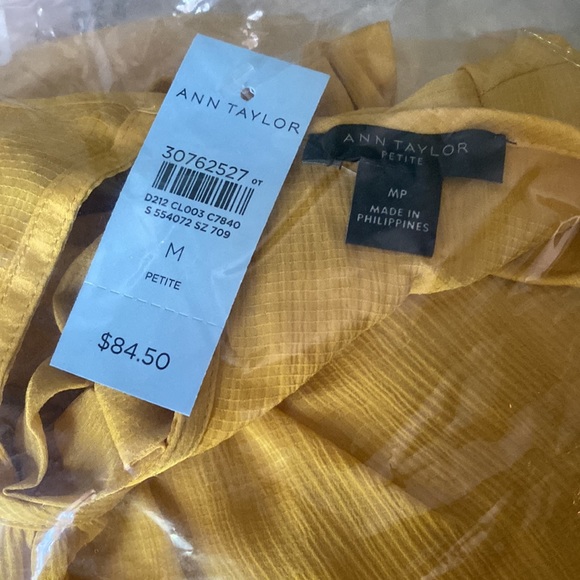 Ann Taylor Ruffle Sleeve Cinched Hem Top - Picture 3 of 7